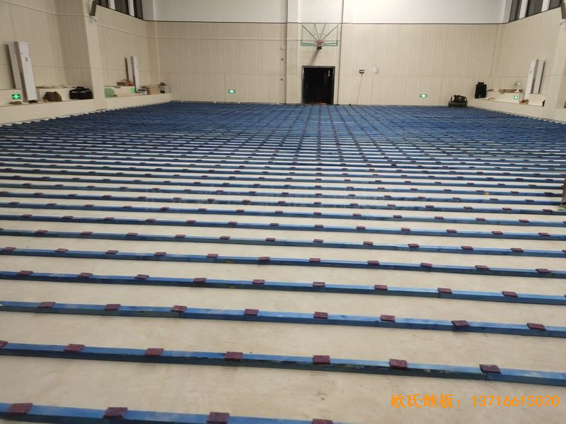 江西吉水縣城南第二小學(xué)運(yùn)動(dòng)木地板鋪設(shè)案例