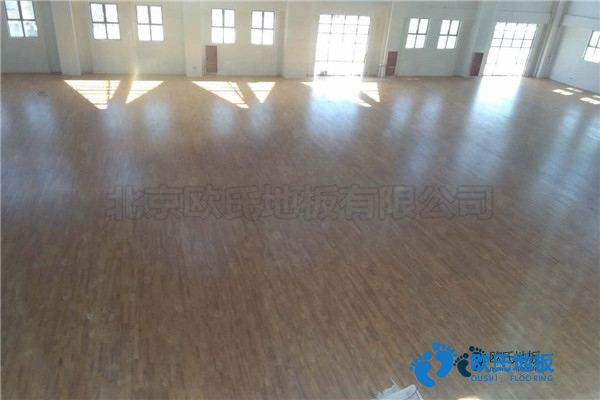 學(xué)?；@球場(chǎng)地地板適用范圍