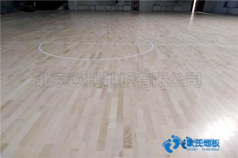運(yùn)動館木地板每平方價(jià)格