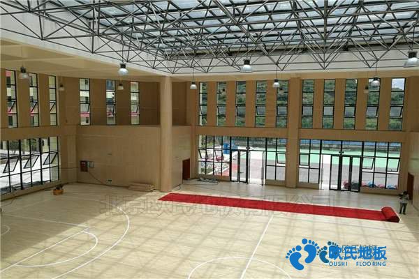 學(xué)?；@球場(chǎng)地木地板沖擊測(cè)試