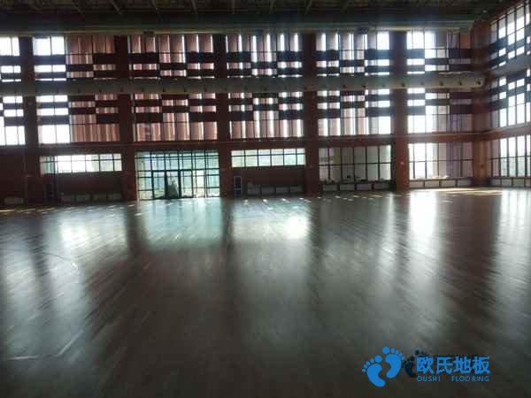 學?；@球場館木地板灰分含量