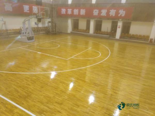 22mm厚運(yùn)動木地板清潔保養(yǎng)