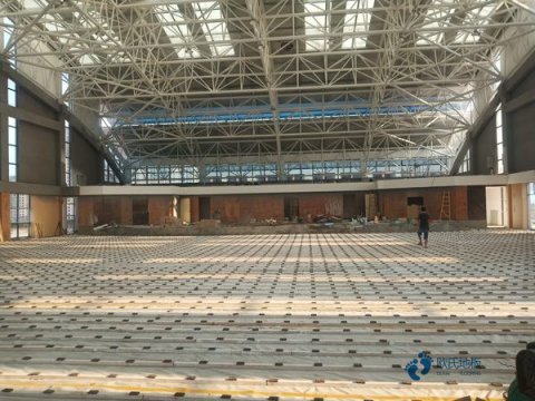 學(xué)校體育木地板施工隊