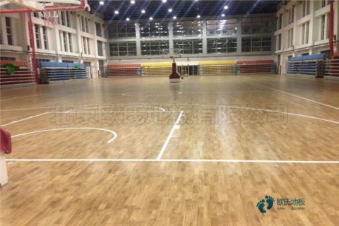 學?；@球館地板適合籃球館嗎