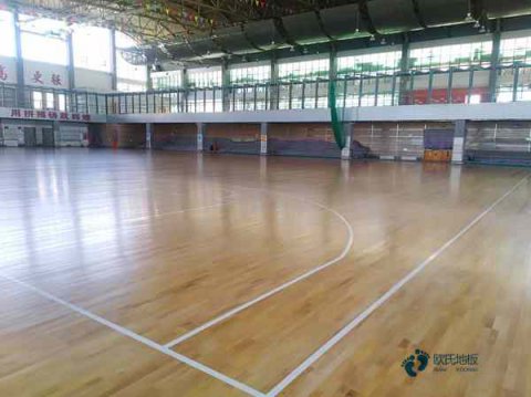 學(xué)校籃球場地地板標(biāo)準(zhǔn)尺寸