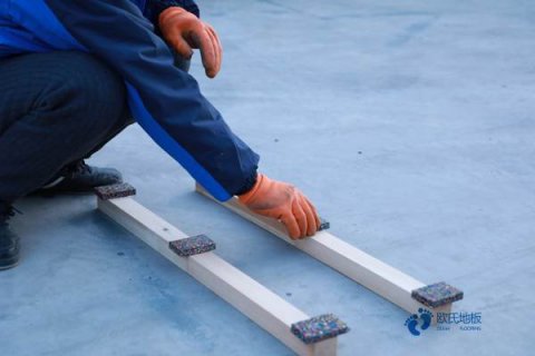 哪里有體育運(yùn)動木地板廠家報(bào)價